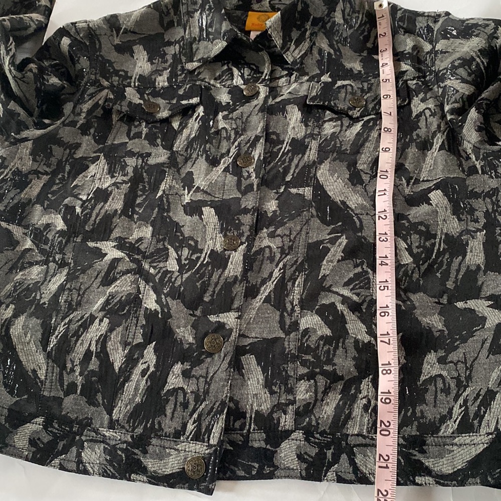 Ruby Rd. Graphic design printed black, white & gray long sleeve jacket, Size 14 - Picture 10 of 11